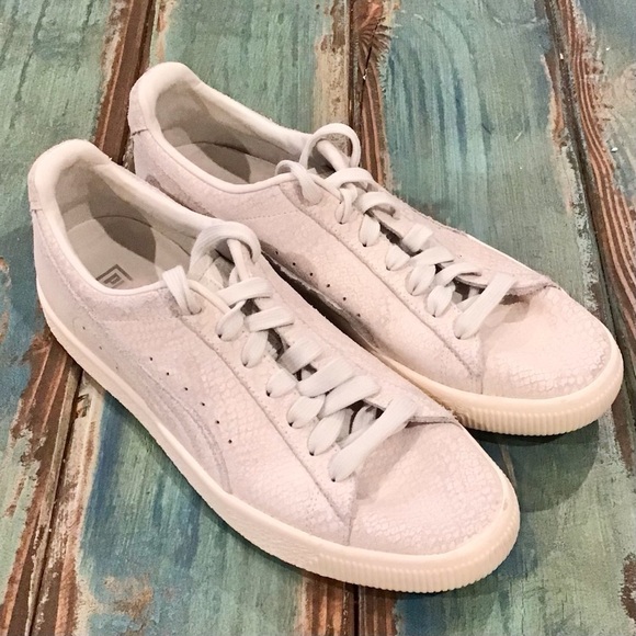 Puma Clyde Suede Leather Snakeskin Women's Sneakers White Distressed Size 10 - Picture 2 of 9